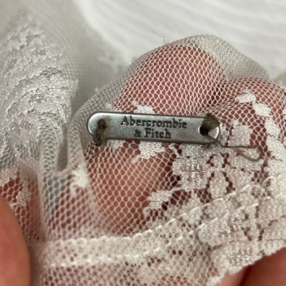 Abercrombie & Fitch sheer lace floral Tank top women’s size M - Picture 8 of 17